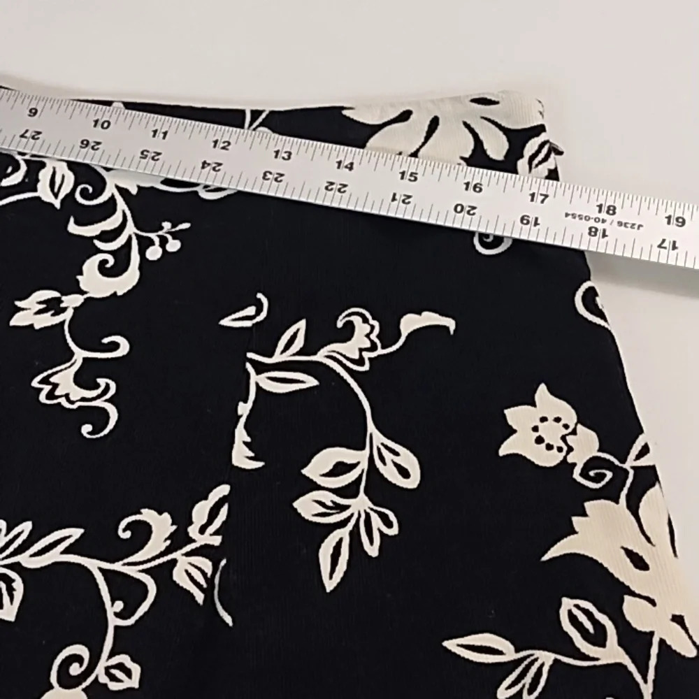 Ultra-soft, flowy full fine wale Corduroy skirt lightweight, yarn-dyed cotton - Picture 4 of 9